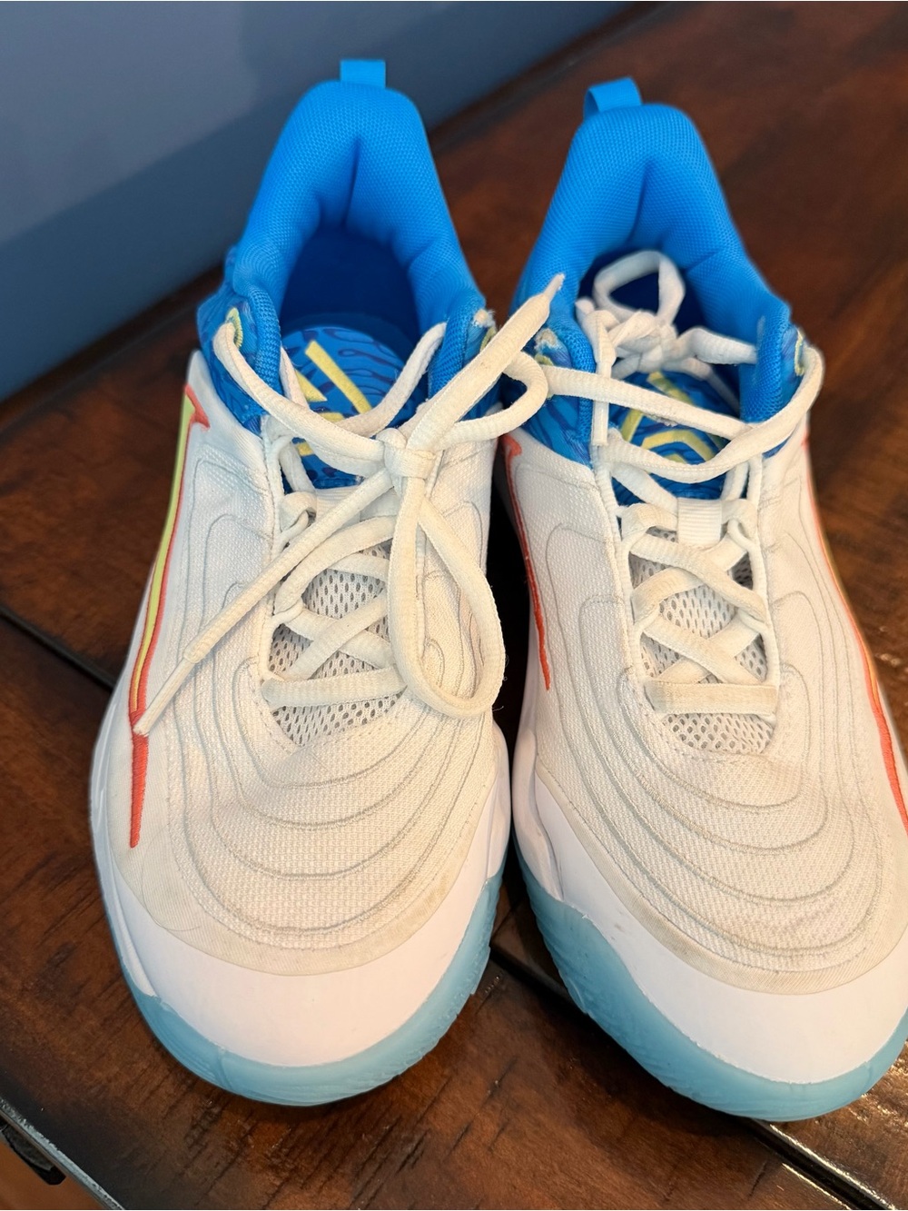 Nike Kids Giannis Immortality 5.5y White Lemon Twist